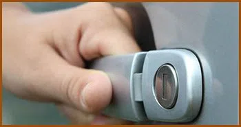 Interstate Locksmith Shop Tampa, FL 813-703-8695 - 20-keys-locked-in-car