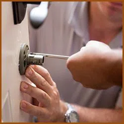 Interstate Locksmith Shop Tampa, FL 813-703-8695 - 3-cheap-locksmith